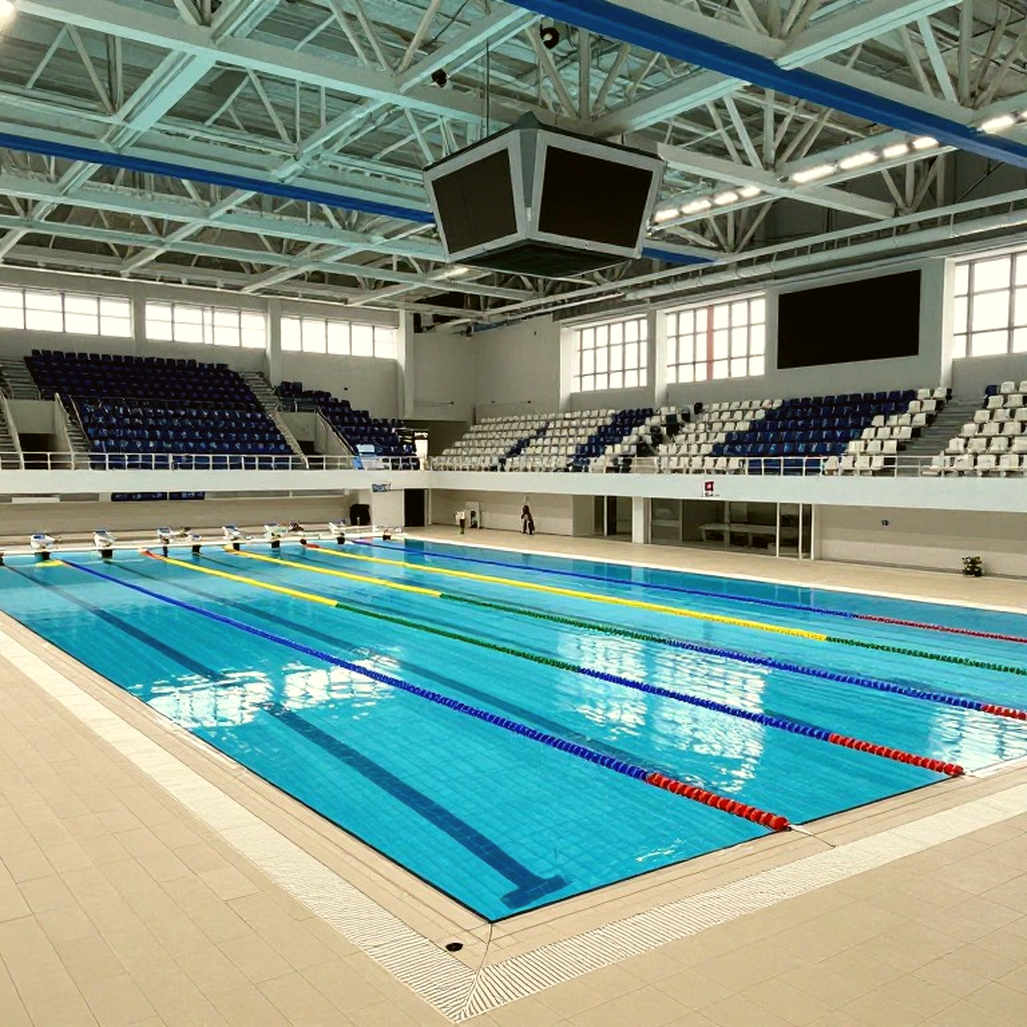 Người mở cửa bể bơi lúc 5 giờ 12 phút sáng: bản đăng tuyển của Tuna Swim Club và phần chìm của bơi lội
