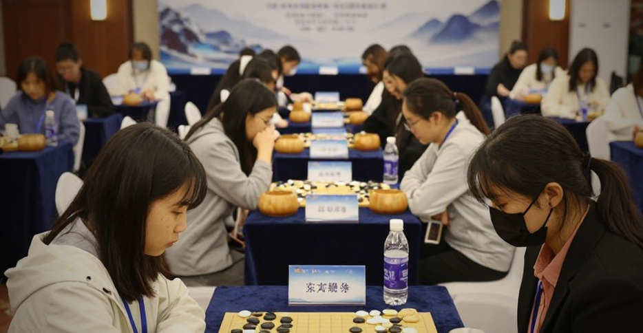 Carlsen trở lại giữa vòng xoáy 1 triệu đô la: AI đếm nước cờ, nhưng ai đếm nỗi mệt mỏi? Carlsen trở lại giữa vòng xoáy 1 triệu đô la: AI đếm nước cờ, nhưng ai đếm nỗi mệt mỏi?