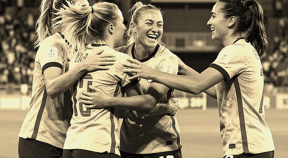 Bảng lương học viện trẻ V-League: 38% khoản phụ cấp bốc hơi giữa hợp đồng và tài khoản