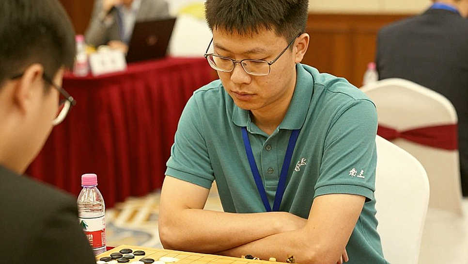 Karsten Müller và 25 năm dạy cờ: Bài học về 'nghề' từ người thợ rèn cuối trận Karsten Müller và 25 năm dạy cờ: Bài học về 'nghề' từ người thợ rèn cuối trận