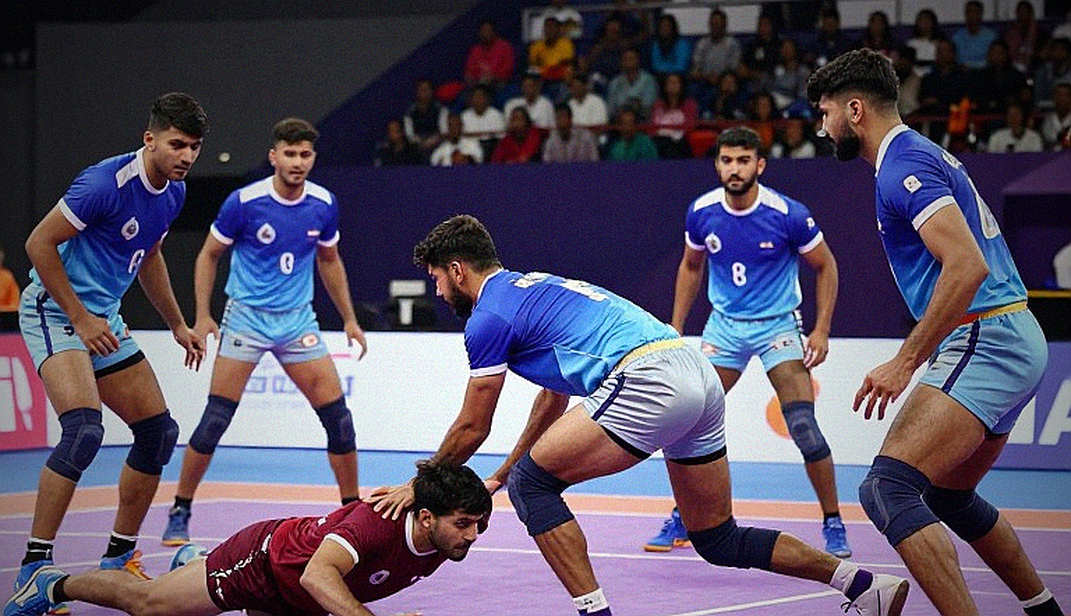 Bản đồ lương V-League 2026: Cuộc chạy đua vũ trang âm thầm và giá trị thật từ những hợp đồng 0 đồng