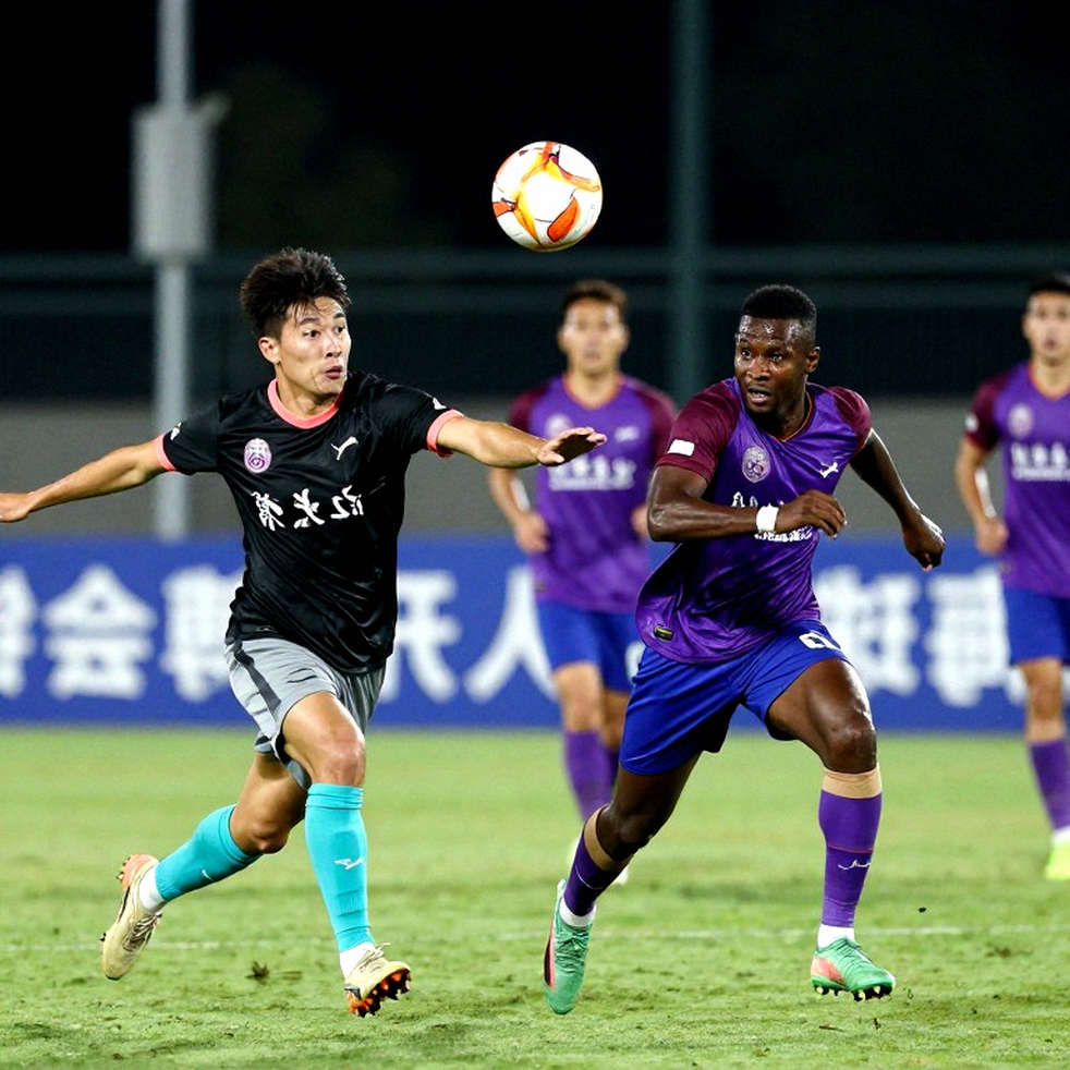 Ballack và lỗ hổng nằm ngoài sân cỏ: Nước Đức không thiếu cầu thủ, nước Đức thiếu đường ống