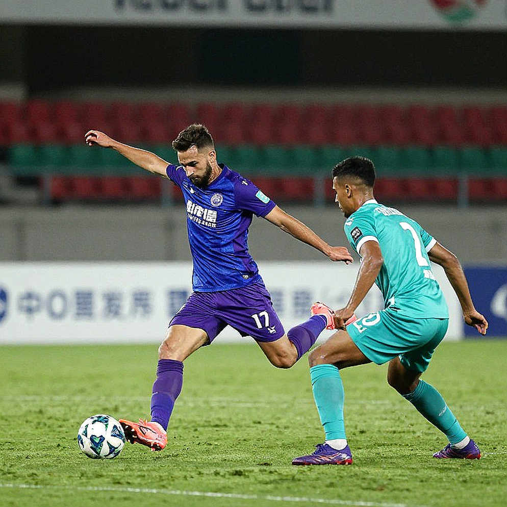 Cú vấp ngã của Declan Rice, trận derby London và bài học về ranh giới khôn ngoan Cú vấp ngã của Declan Rice, trận derby London và bài học về ranh giới khôn ngoan