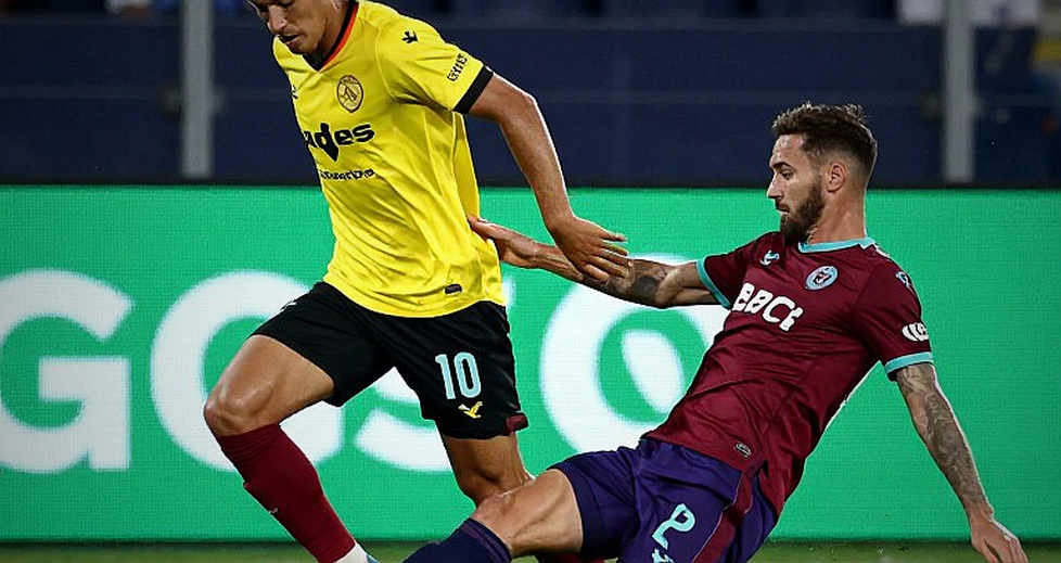 Cú vấp ngã của Declan Rice, trận derby London và bài học về ranh giới khôn ngoan Cú vấp ngã của Declan Rice, trận derby London và bài học về ranh giới khôn ngoan