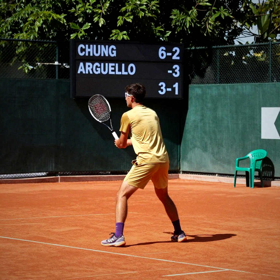 Sabalenka và cú sốc 53 phút: Khi câu hỏi 'tiệc tùng' chạm vào nỗi sợ 2.000 điểm Sabalenka và cú sốc 53 phút: Khi câu hỏi 'tiệc tùng' chạm vào nỗi sợ 2.000 điểm